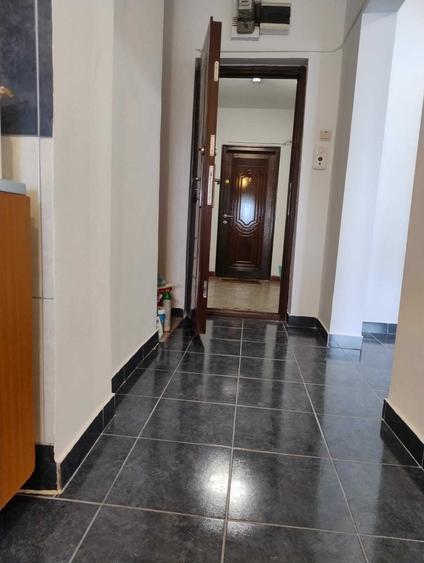 Garsonieră decomandată în Rahova
