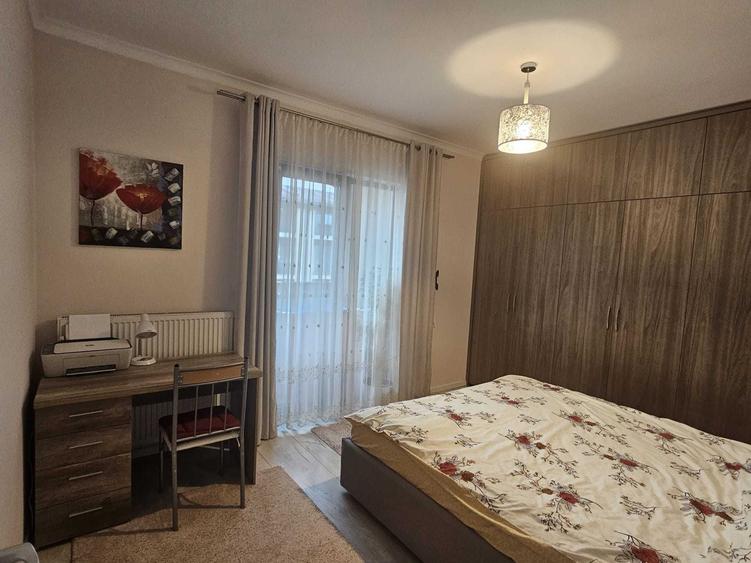 Apartament cu 2 camere semidecomandat în Giroc