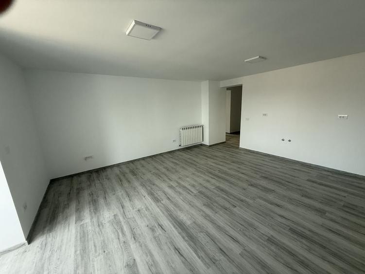 Spațiu comercial, de 100 mp, în Ultracentral