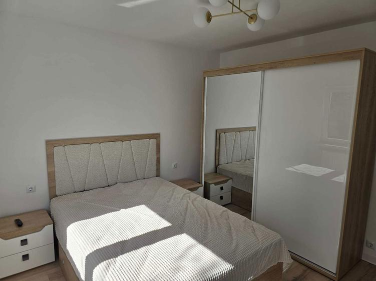 Apartament cu 2 camere decomandat în Ștrand