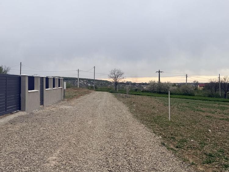 Teren de 800 mp, în Exterior Vest