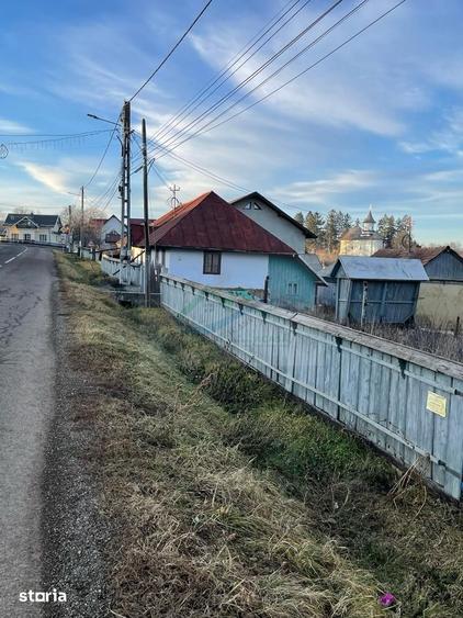 Casă cu 3 camere cu Teren 3700 Mp în Bunești