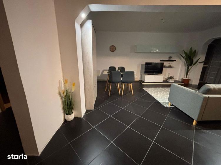 Apartament cu 3 camere decomandat în Găvana