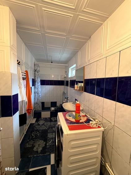 Casă cu 8 camere cu Teren 1300 Mp în Păulești