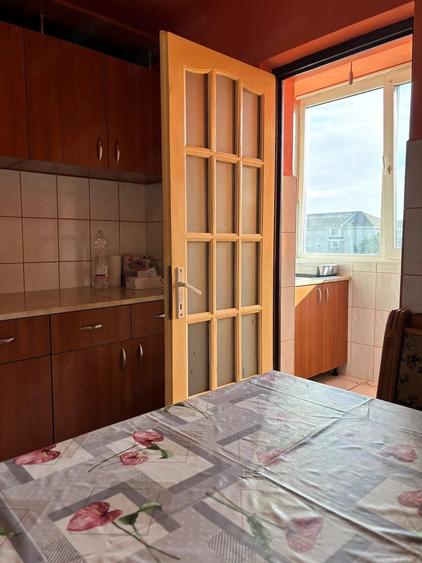 Inchiriez apartament 3 camere Rogerius - 3