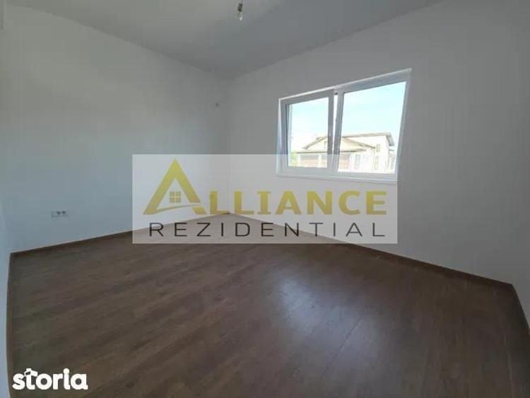 Vila individuala cu vedere la lac ~ 5 camere 3 bai ~ teren 431mp - 2