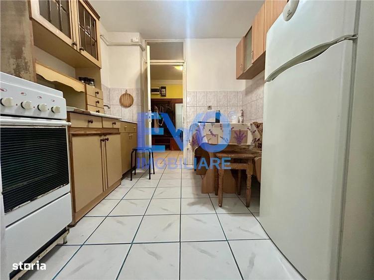 Apartament cu 3 camere decomandat în Alexandru cel Bun