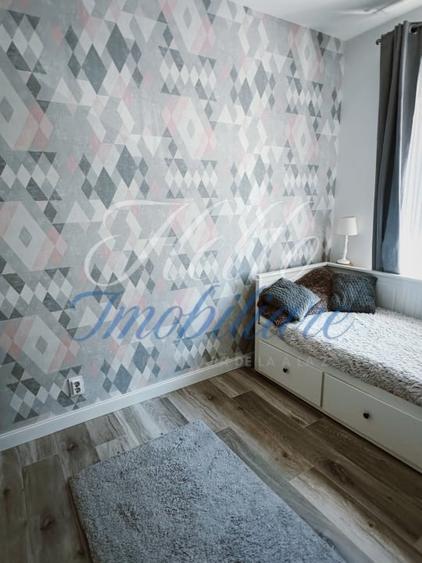 Apartament cu 3 camere decomandat, mobilat în Florești