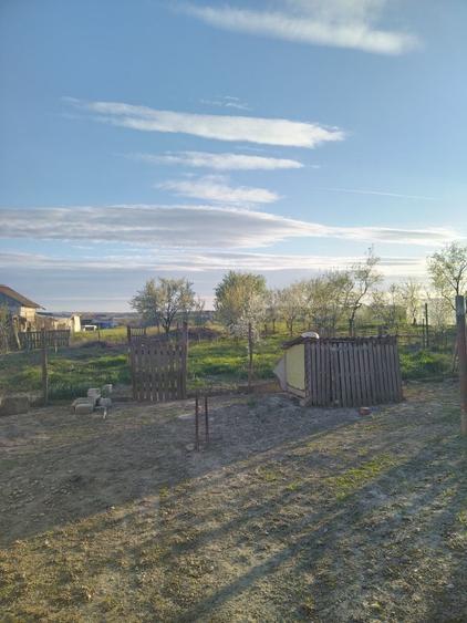 Casă cu 3 camere în Rontău
