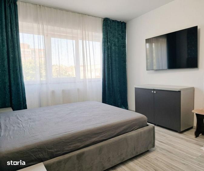 Apartament cu 2 camere decomandat în Central