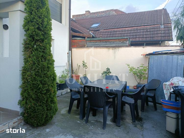Casă cu 5 camere cu Canalizare în Plopilor
