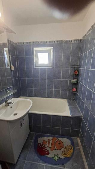 Apartament cu 2 camere semidecomandat în Dâmbovița