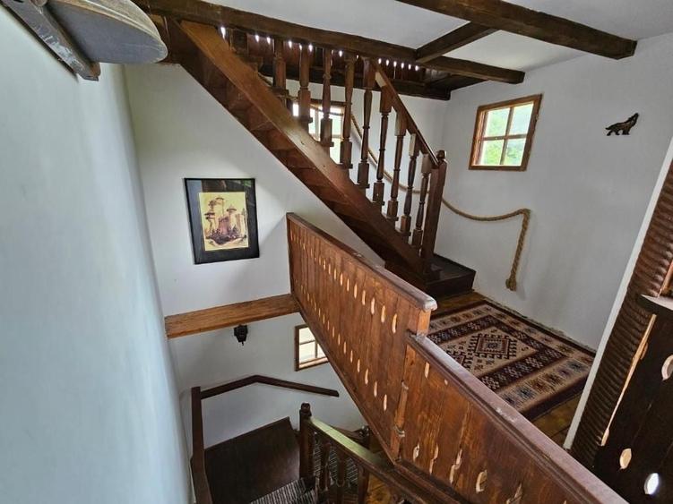 Casă cu 4 camere cu Teren 700 Mp în Sărata