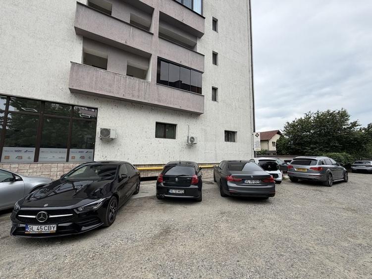 Spațiu comercial, de 70 mp, în Central