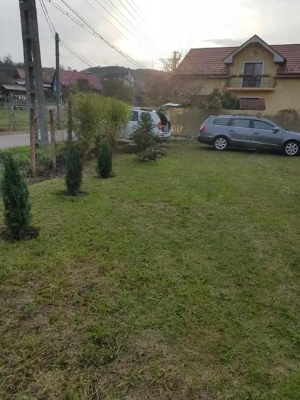 Casă cu Teren 1000 Mp în Central