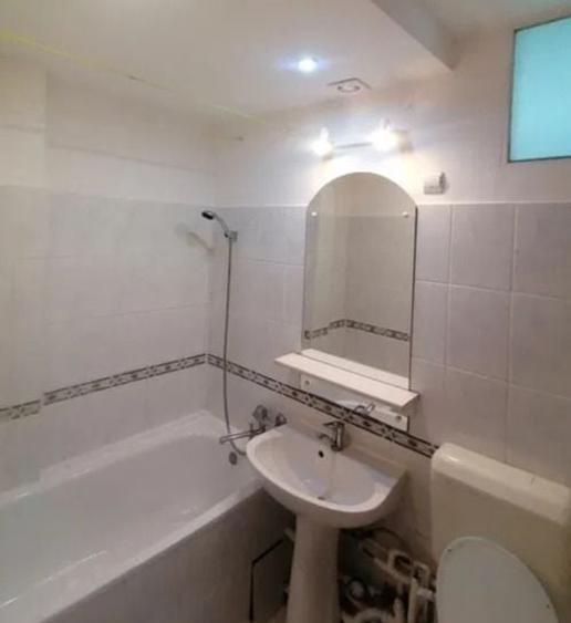 Brasov Vanzare gaosoniera complet renovata zona pietonala Racadau - 2