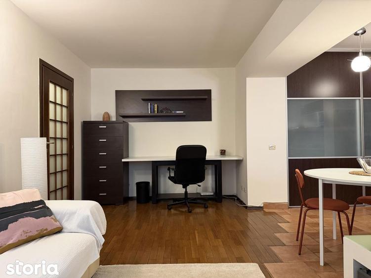 Apartament cu 2 camere semidecomandat în Grivița