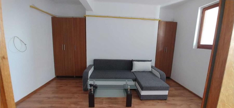 Apartament cu 2 camere decomandat, mobilat în Parcul Carol