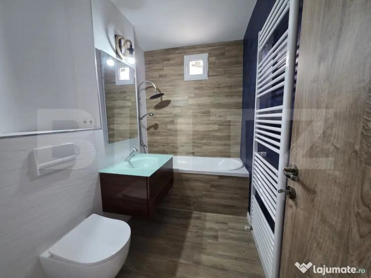 Apartament cu 3 camere decomandat în Micro 16