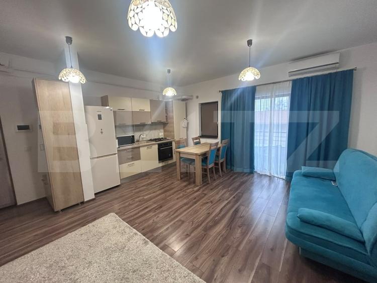 Apartament cu 2 camere decomandat, mobilat în Central