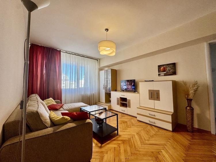 Apartament cu 2 camere semidecomandat, mobilat în Dorobanți