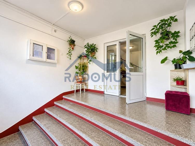 Apartament cu 3 camere decomandat, mobilat în Cantacuzino