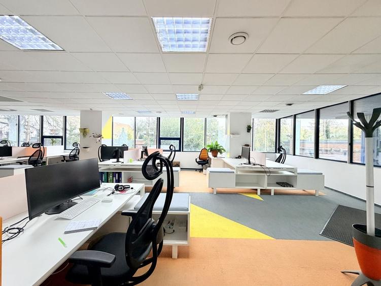 Birou, de 545 mp, în Ultracentral