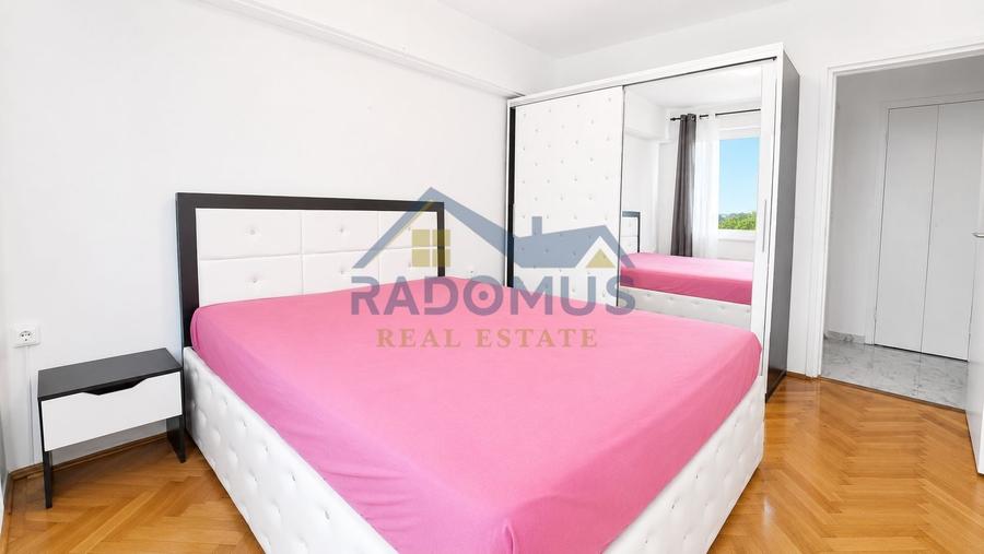 Apartament cu 3 camere decomandat, mobilat în Ultracentral