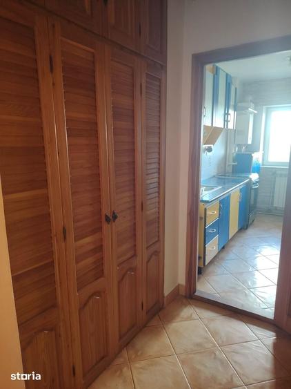 Apartament cu 2 camere decomandat în Șerbănești