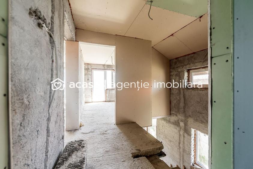 Casă individuală cu 4 camere cu Canalizare în Călugăreni