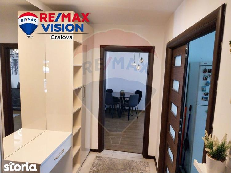 Apartament cu 3 camere decomandat, mobilat în Craiovița Nouă