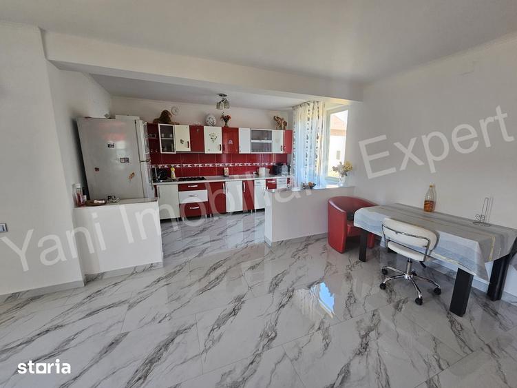 Casă cu 3 camere cu Teren 290 Mp în Central