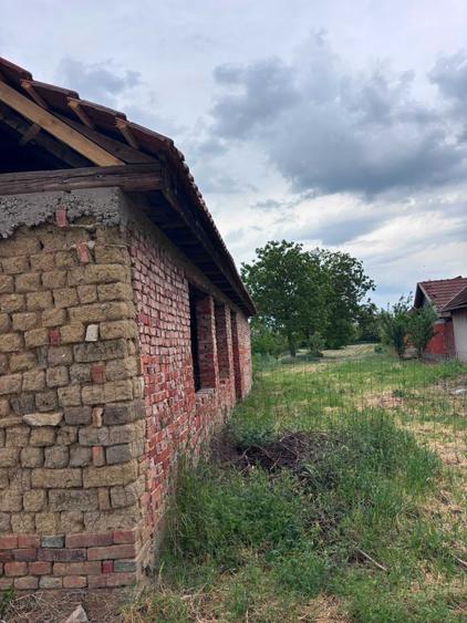 Casă cu 3 camere în Diosig