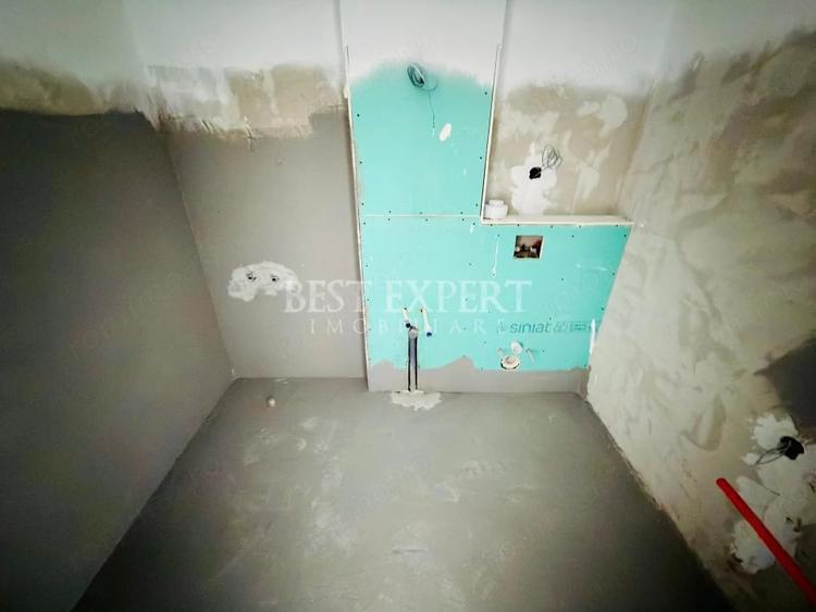 Apartament cu 4 camere decomandat în Theodor Pallady