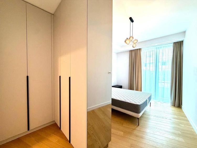 Apartament cu 3 camere, mobilat în Iancu Nicolae