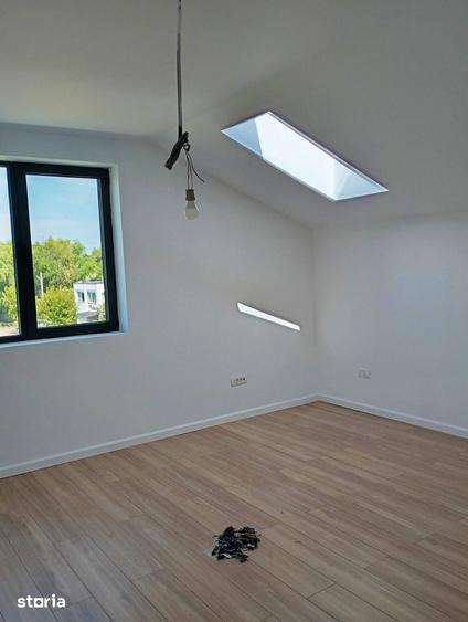 Vila Tunari str. Paris, 5 camere, curte 300 mp, 400 mp construiti - 11