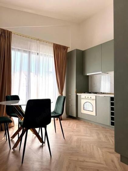 Apartament cu 2 camere decomandat, mobilat în Băneasa