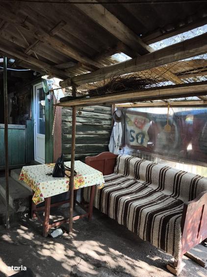 Casă cu 5 camere cu Teren 4000 Mp în Central