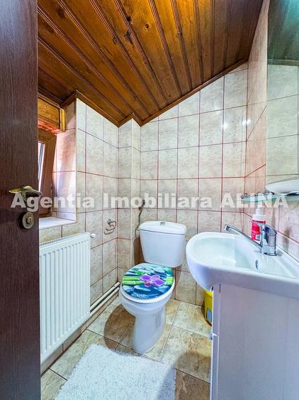 Casă cu 5 camere cu Teren 509 Mp în Central