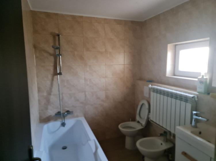 Casă cu 3 camere cu Teren 1200 Mp în Mândrești-Munteni