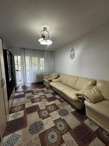 Spre inchiriere | Apartament 3 camere | Narcisa - 1