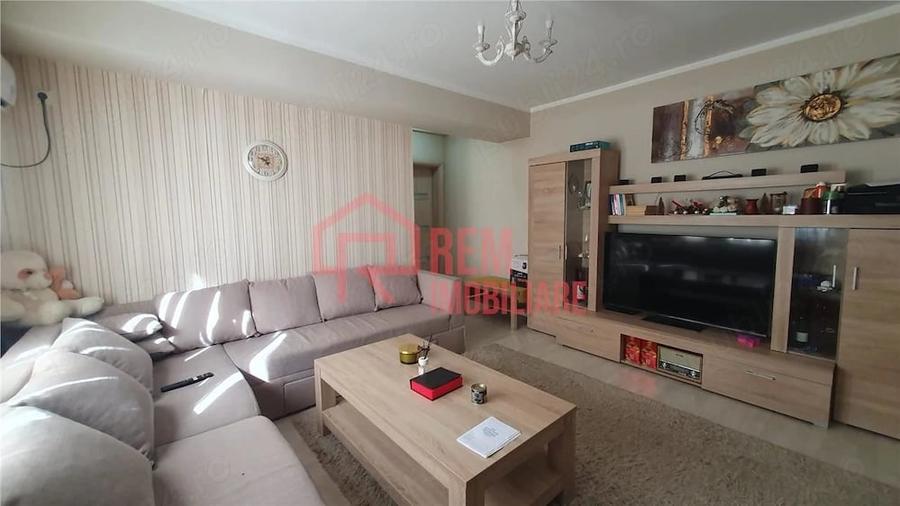 Apartament cu 2 camere decomandat în Fundeni