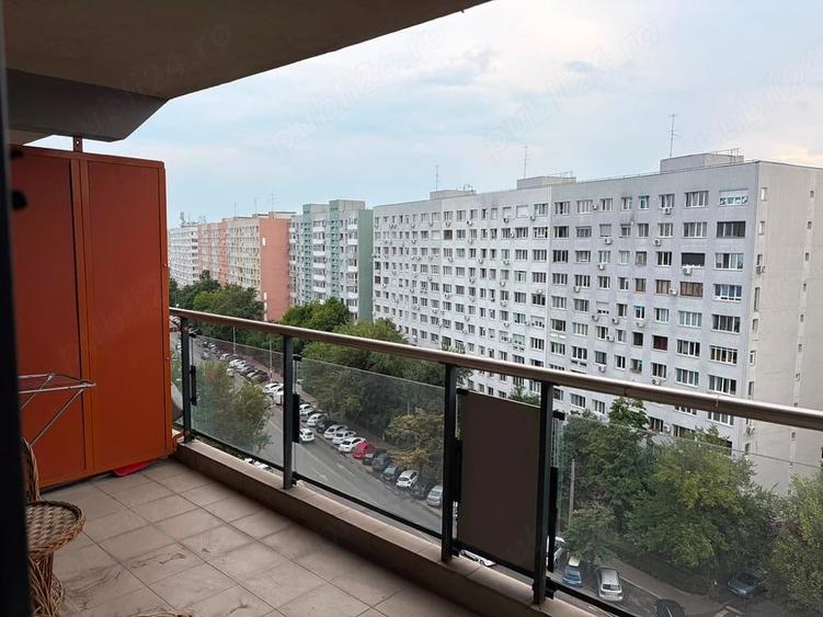 Garsonieră decomandată în Baba Novac