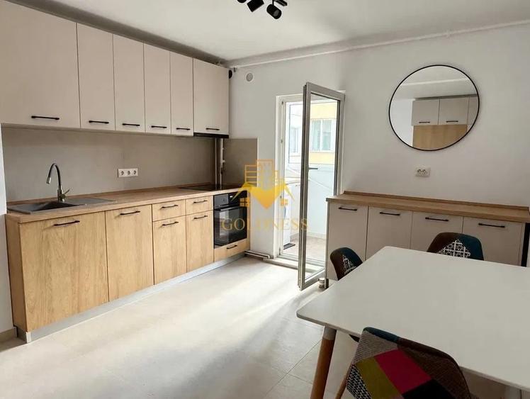 Apartament cu 2 camere decomandat în Central