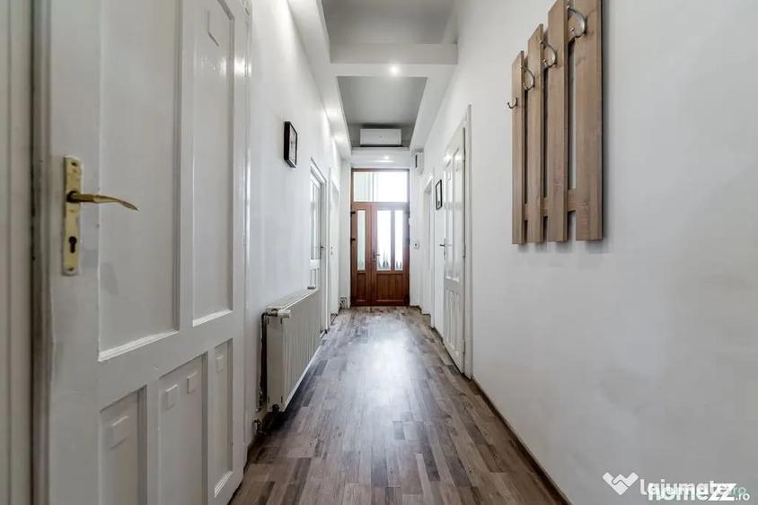 Apartament cu 4 camere decomandat în Ultracentral