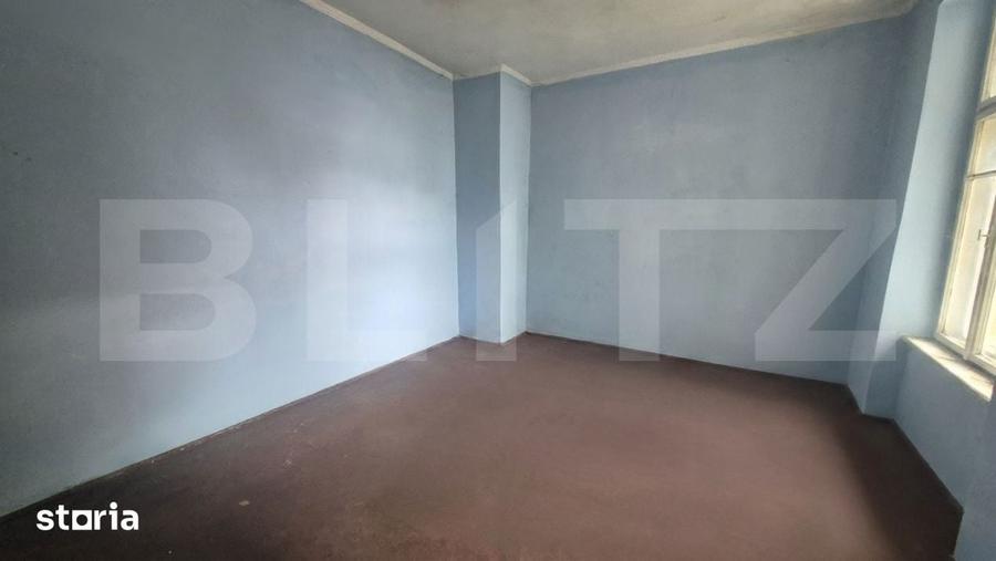 Apartament cu 4 camere în Central