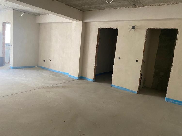 In Sibiu, de VANZARE, 50 mp, spatiu comercial, inscris in CF - 5