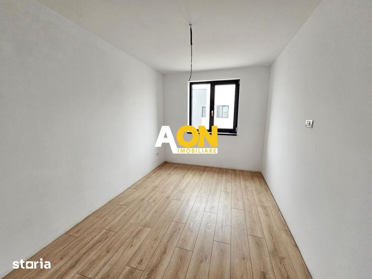 Casă cu 5 camere cu Teren 180 Mp în Micești