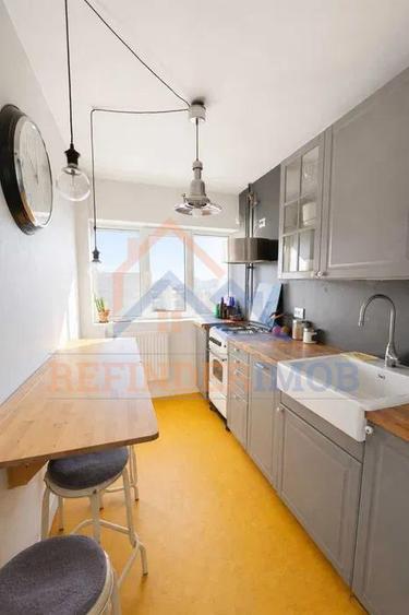 Apartament cu 2 camere semidecomandat, mobilat în Cantemir