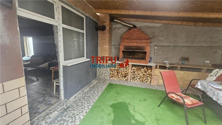 Casă individuală cu 7 camere cu Canalizare în Tolstoi
